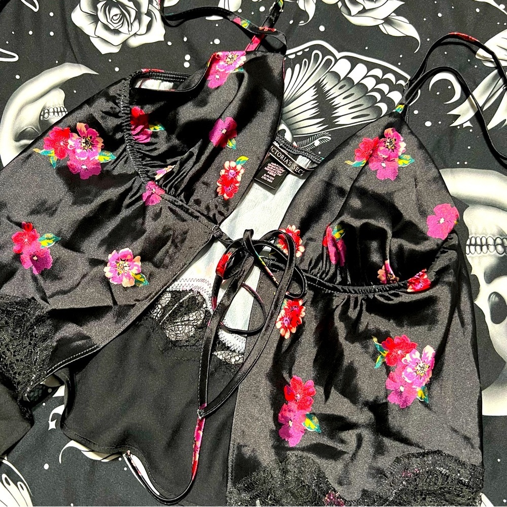 Victorias Secret Lace & Satin Pyjamas, Small